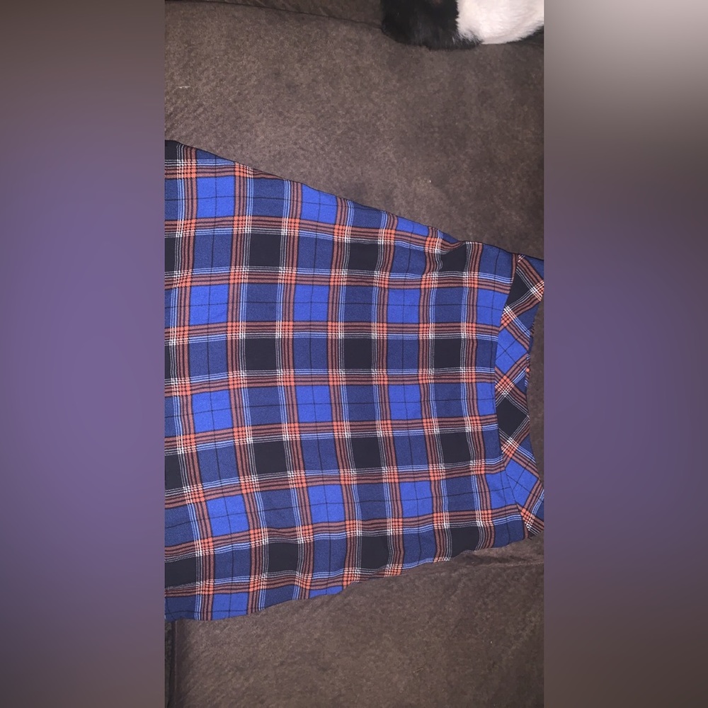 Blue mini skirt best fits a small